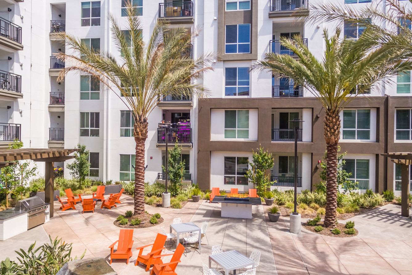 Minimalist 808 West Apartments San Jose Yelp with Modern Garage